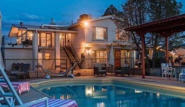 Elegant 3000sqft 5BR Pool House w/ Pool Table