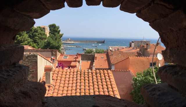 Elegant & rustic Collioure stay. With ensuite & sea view in Collioure