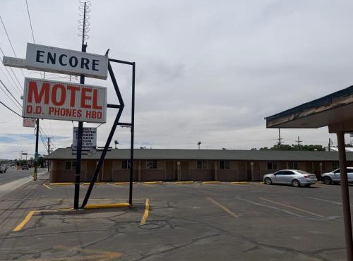 Encore Motel