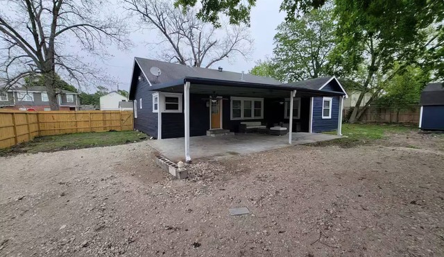 Entire home in Houston, Texas The Houston Hub- Centrally located!