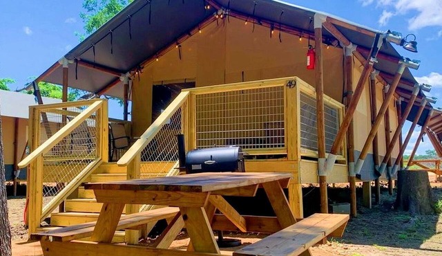 Escape to Nature: Safari Tent Glamping in Cibolo, Texas