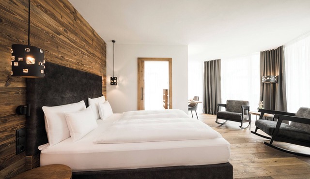 Excelsior Dolomites Life Resort in Marebbe