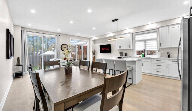 Exclusive 5 Bed Home near Hospital/Niagara/Toronto in Hamilton