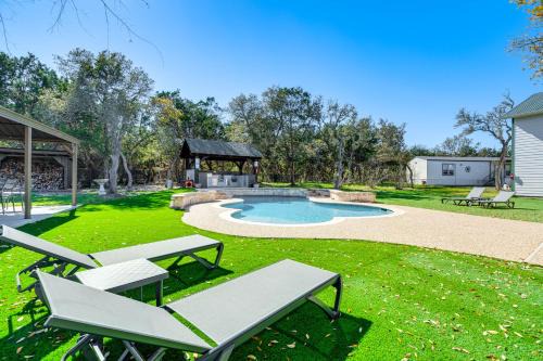 Expansive Bertram Retreat w/Pool, on 28 Acres!