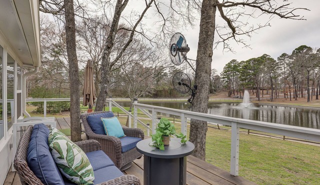 Fairway & Water Views! Peaceful Holly Lake Retreat