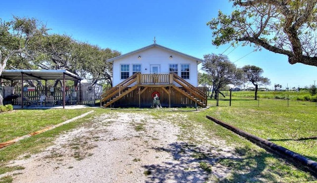 Fantasy Oaks Lodge