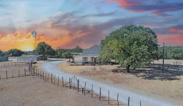 Farmhouse on 8 acres