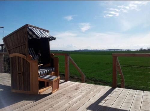 FehmAmore mit See-und Hafenblick in Fehmarn