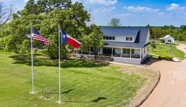 Full Farm Rental in Round Top!