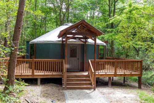 Fully-Equipped Yurt Rental for Memorable Family Vacations in Livingston, Texas