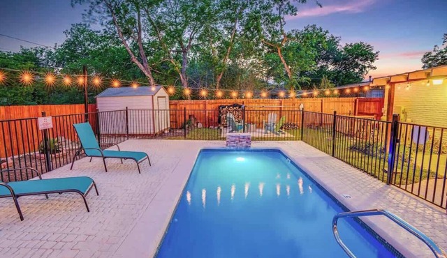 Fun 3bed/2Bath home with pool