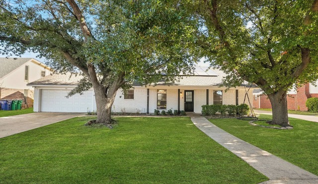 Garden Retreat/King Bed/Large Yard
