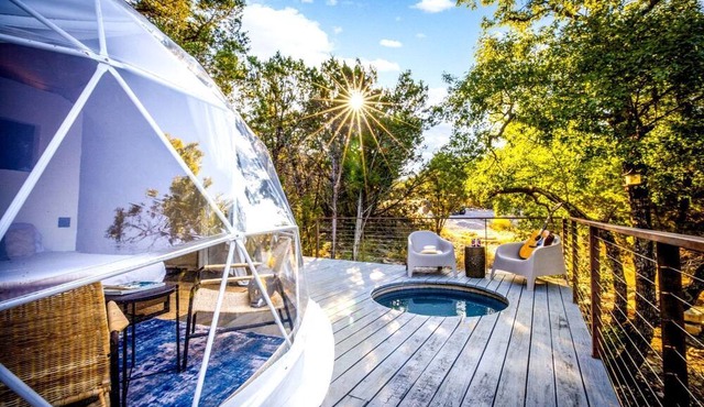 Gorgeous Glamping Dome near Marble Falls for Couples Getaways, Texas