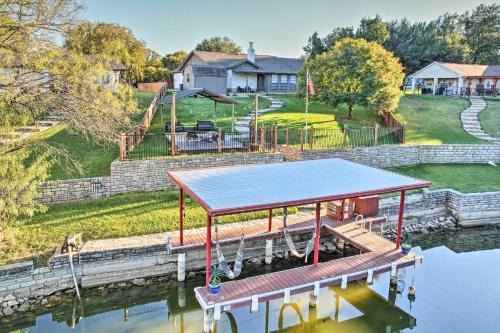 Granbury Home w/Lake Granbury Access + Dock!