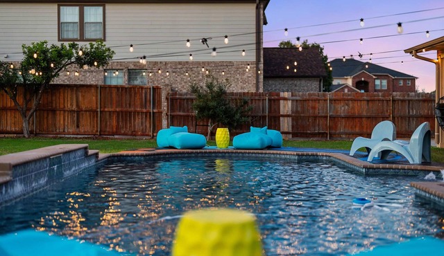 Grand 6BR 3BA Pool Escape Round Rock