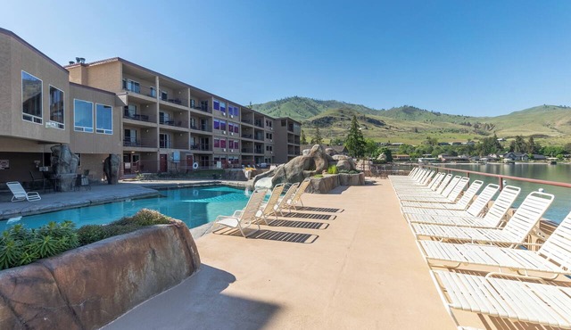 Grandview #308 - Third floor condo (no view). in Chelan