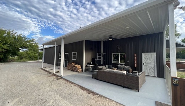 Guest Home on Lake Godstone