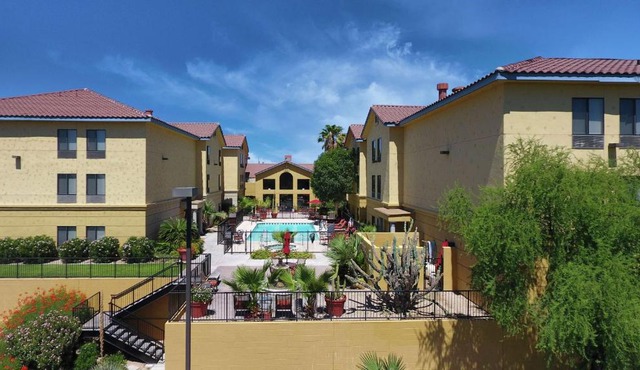 Hampton Inn & Suites Tucson Mall