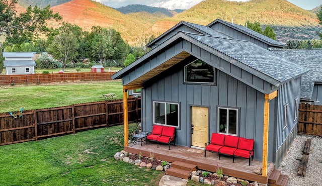 Hermosa Meadows Hideaway - 360° Red Cliff Views, Sleeps 5, 10 min to Durango
