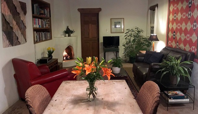 Historic Canyon Road Area Adobe Guesthouse