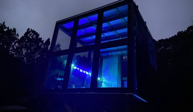 HOKU HAÜS is a 100% off grid glamping experience. A star gazers paradise! Unwind