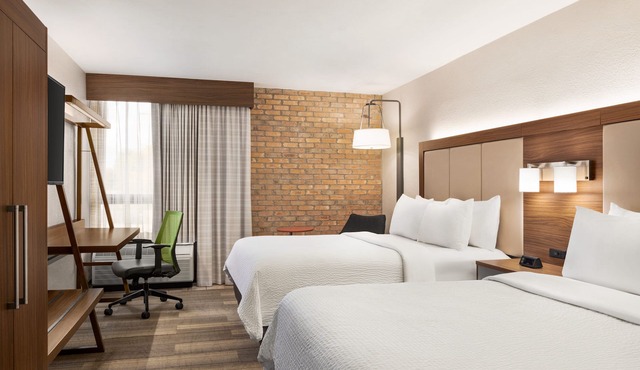 Holiday Inn Express San Antonio-Airport by IHG
