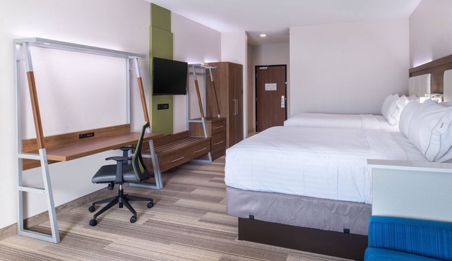 Holiday Inn Express & Suites Fort Worth West by IHG
