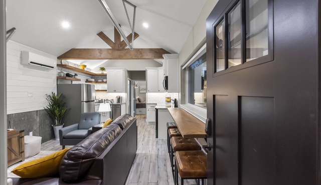 HOT TUB! Private Tiny Home with one feature you won't find anywhere else.