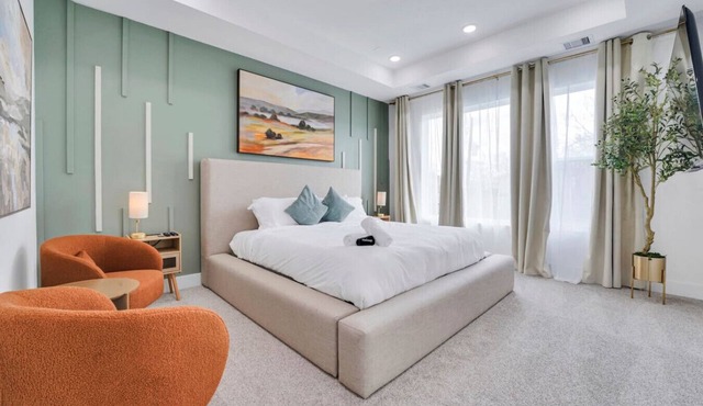 Houston 3BR | Game Room + Spa Bath + NRG Access