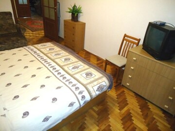 Huge two-rooms apartment in the center of Kiev in Shevchenkivs'kyi district
