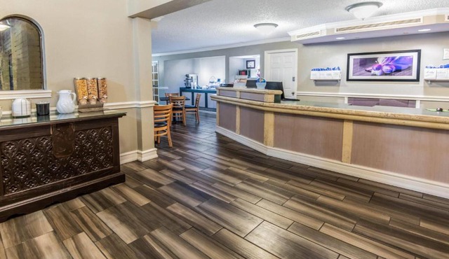 La Quinta Inn By Wyndham IH-10 West San Antonio TX