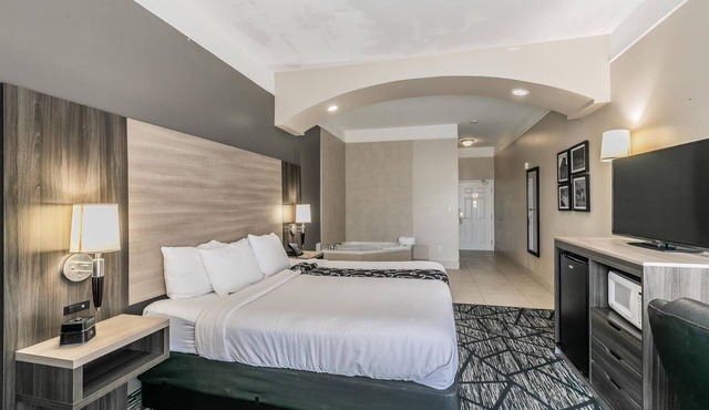 La Quinta Inn & Suites by Wyndham Granbury