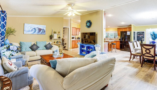 Lake Livingston Home w/Dock & Deck!