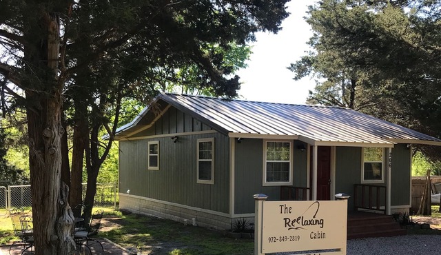 Lake Texoma! Beautiful Cabin with Relaxing atmosphere!sleeps 5