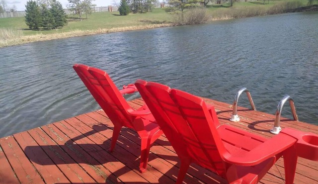 Lake view resort style suite (Big room)- in Loretto