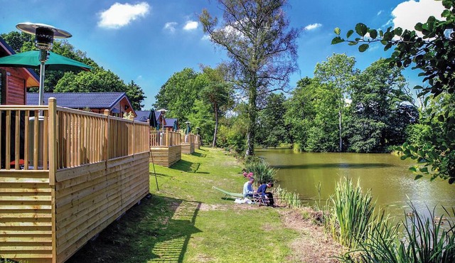 Lakeside Willow Lodge in Cullompton