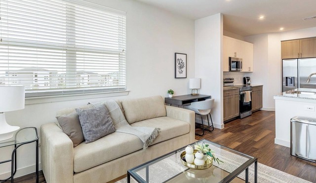 Landing | Amazing 1BD, Clubhouse, Pool