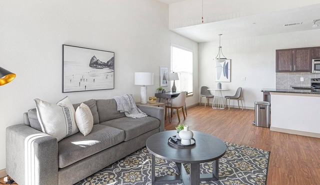 Landing | Amazing 1BD, Gym, Pool