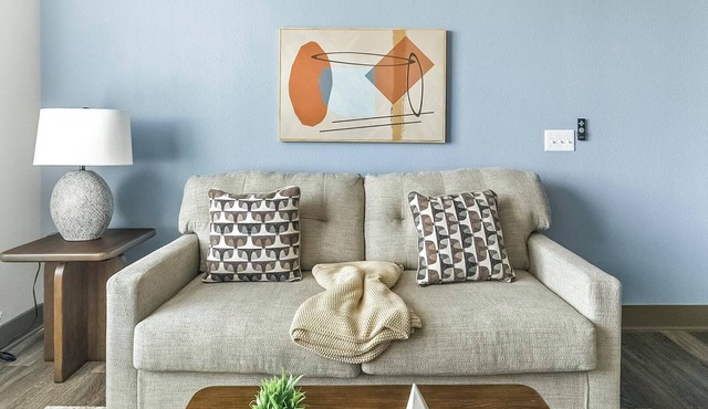 Landing | Beautiful 1BD, Gym