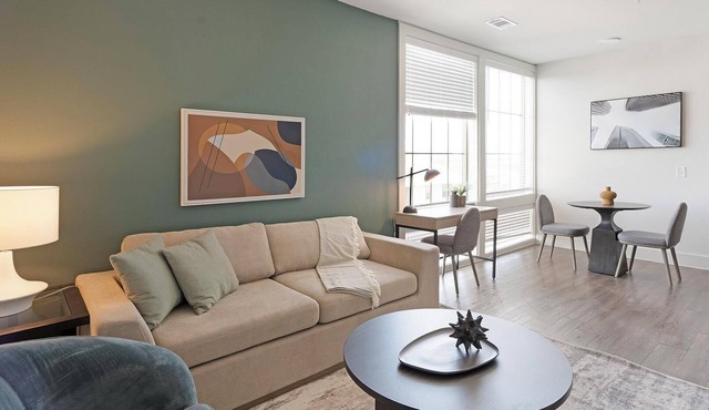 Landing | Chic 1BD, Game Room, Gym