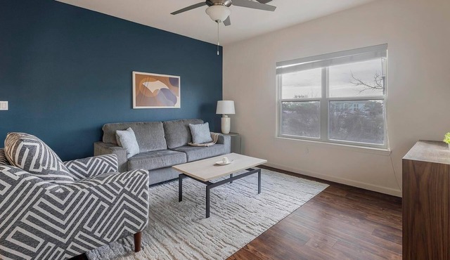 Landing | Chic 1BD, Game Room, Clubhouse