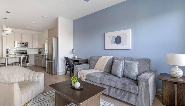 Landing | Modern 1BD, Clubhouse, Pool
