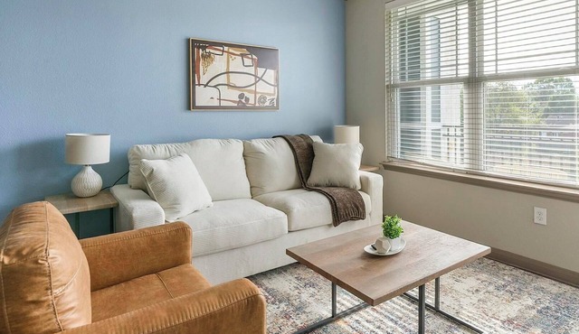 Landing | Modern 1BD in Eastpoint