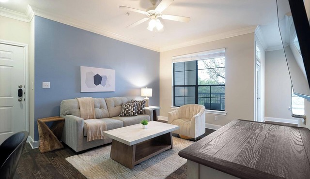 Landing | Modern 2BD, Gym