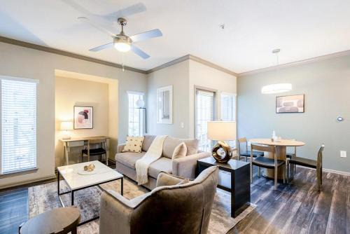 Landing Modern Apartment with Amazing Amenities (ID4320X88) in Austin