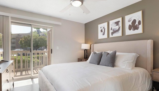Landing | Stylish 1BD, Game Room