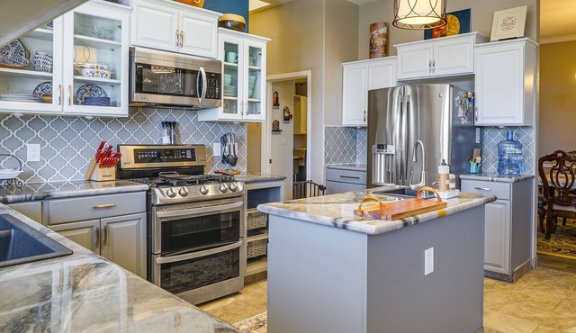 Las Cruces Home w/Private Pool + Fire Pit!