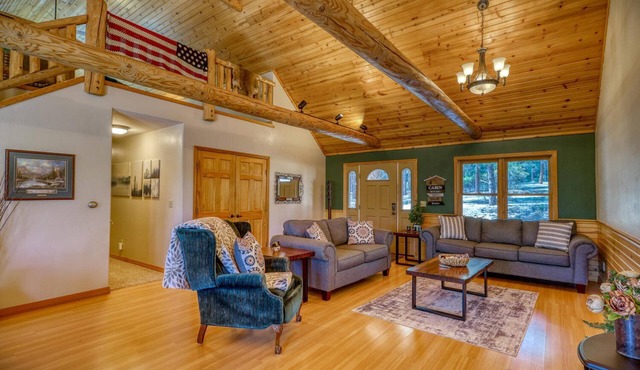 Last-Min Summer Escape! Book Jul/Aug Stay by 7/31, 15% Off