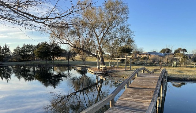 Little Bear Private 40 Acre Retreat with Everything!