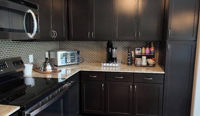 Lux 2BR Executive Stay Near UT Southwestern & Love Field